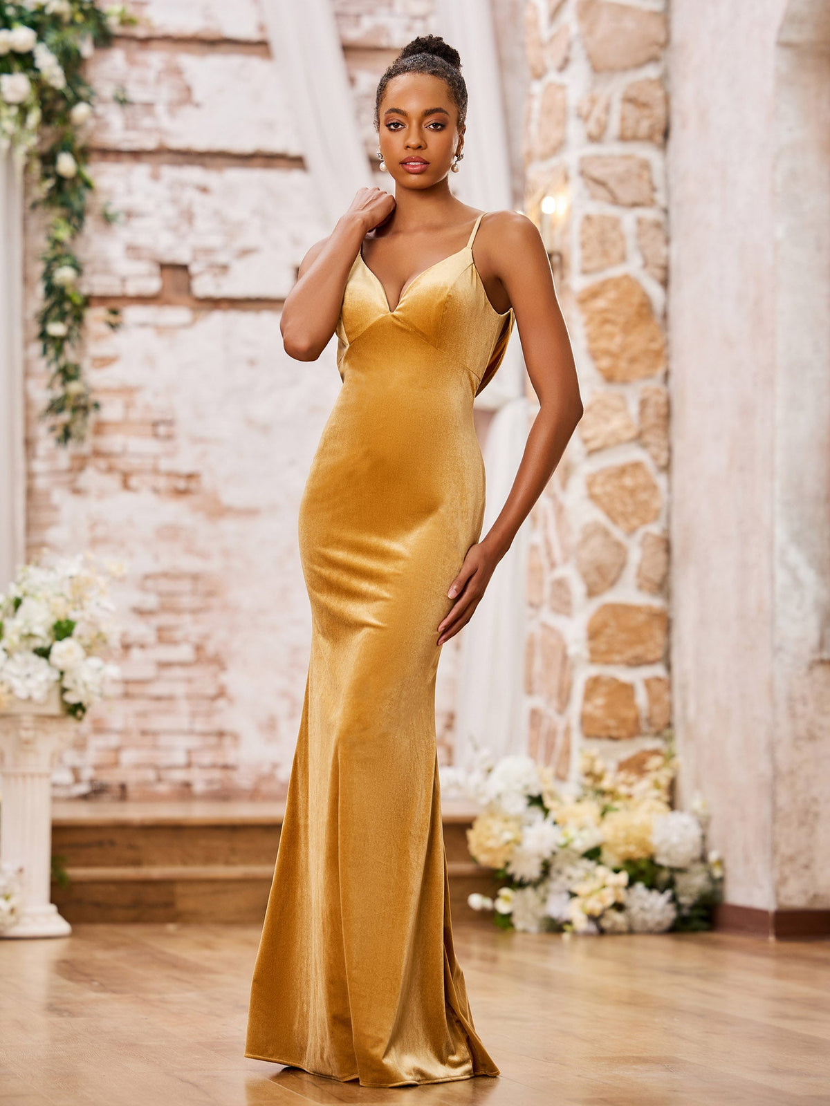 Sweetheart Neck Backless Fitted Velvet Long Gown Gold