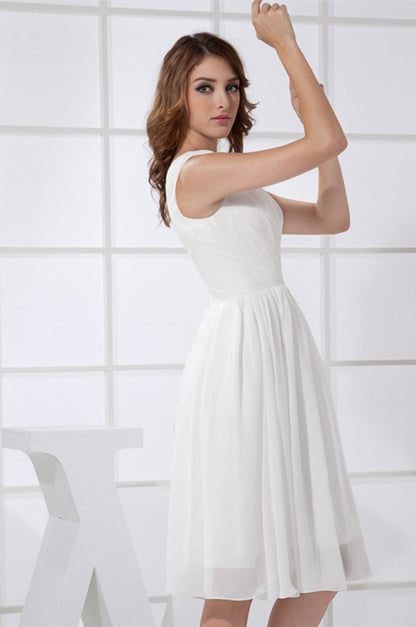 Incomparable A-line/Princess Sleeveless Pleated Knee-length Chiffon Bridesmaid Dresses