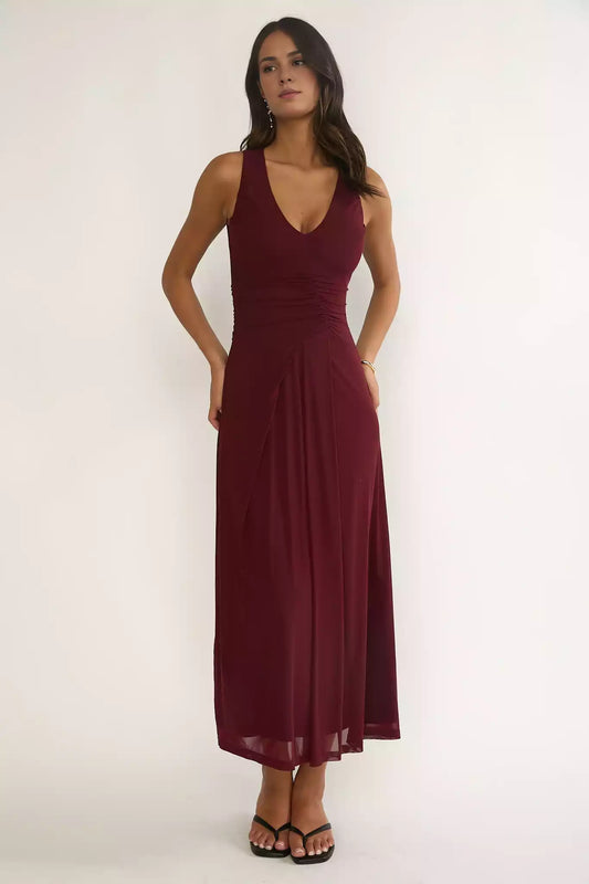 Vibrant classic silhouette and pleated details, tight corset with zipper back Prom Dresses