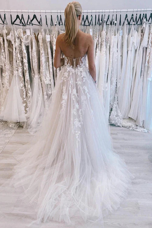 Aimishang Elegant Ivory Long Tulle A-Line Wedding Dress with Lace