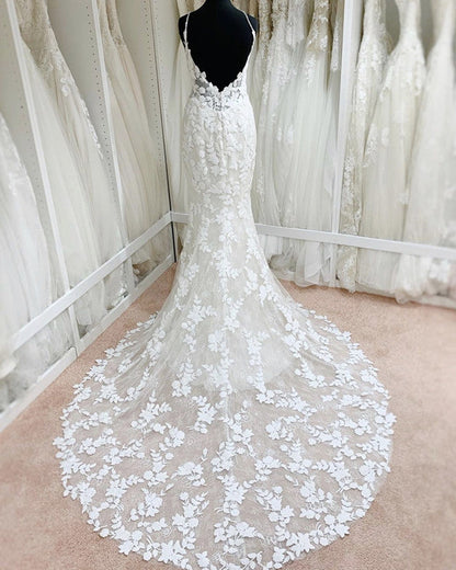 Lace V Neck Mermaid Wedding Dress Open Back