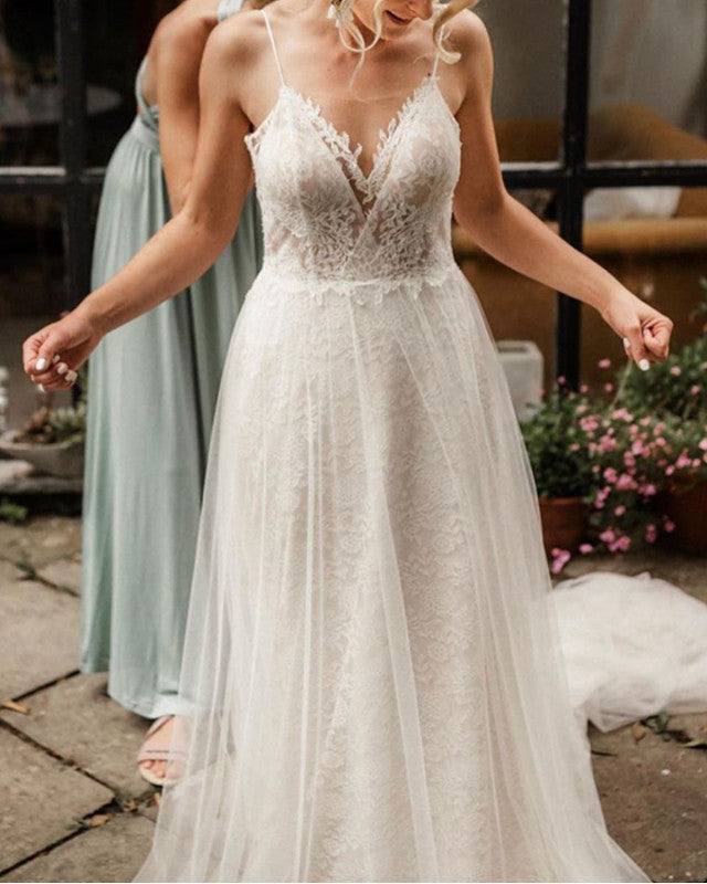 Rustic Lace Wedding Dress Tulle Skirt