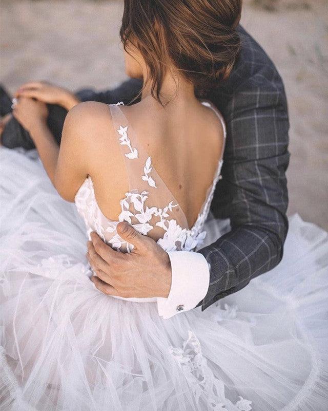 Elegant Lace V Neck Tulle Dresses For Weddings