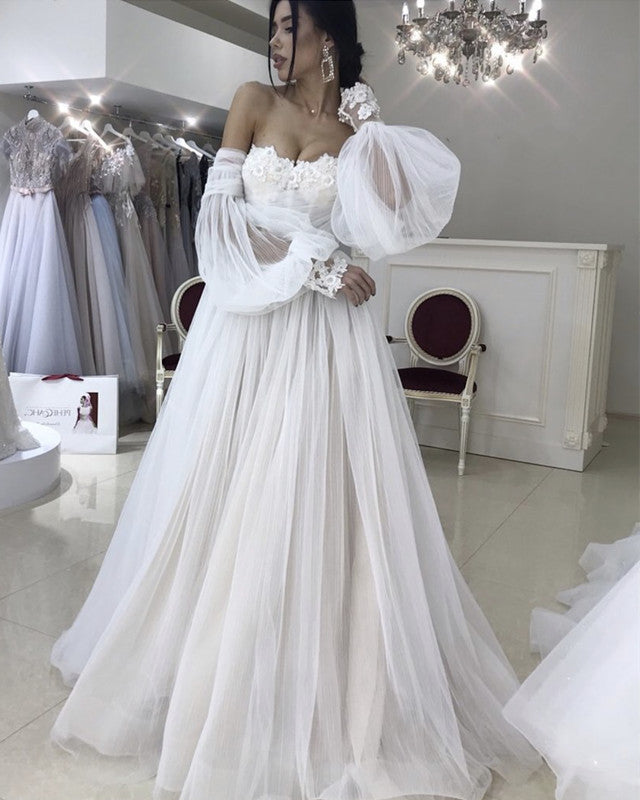 Tulle Wedding Dress Appliques Sweetheart Cold Sleeves