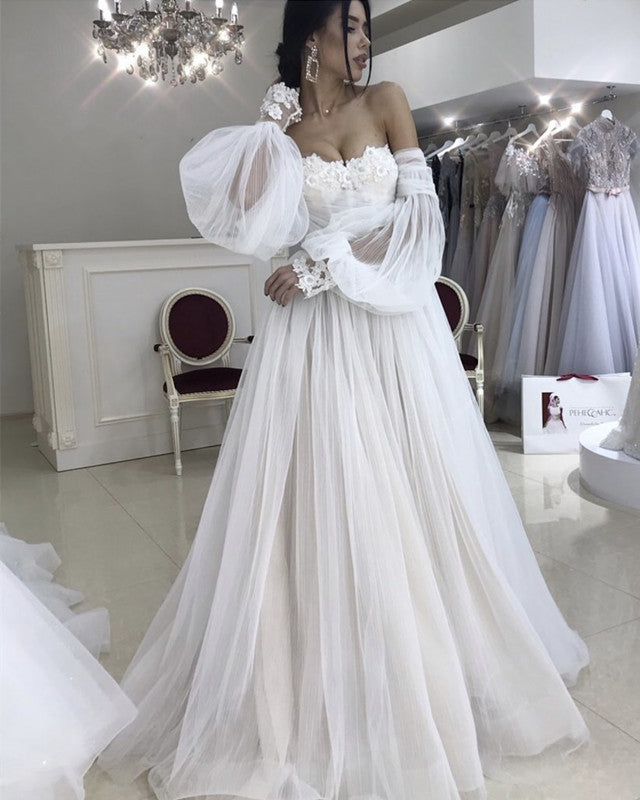 Tulle Wedding Dress Appliques Sweetheart Cold Sleeves