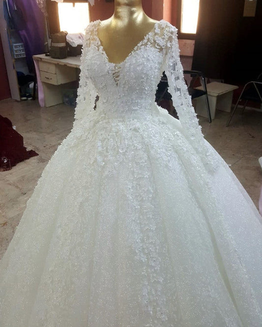 Vintage Lace Wedding Dress V Neck Long Sleeves With Flowers