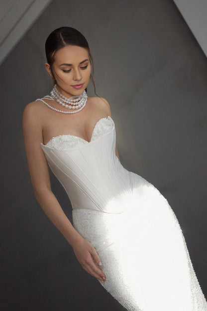 Wedding dress Basque Waist V Corset Wedding Dress Pearl  Wedding Dress Sparkly Wedding Dress