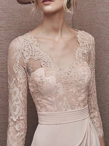 Sheath / Column Mother of the Bride Dress Elegant V Neck Knee Length Chiffon Lace Half Sleeve with Appliques - RongMoon