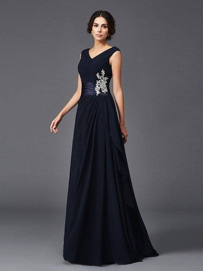 A-Line/Princess V-neck Applique Sleeveless Long Chiffon Mother of the Bride Dresses - RongMoon
