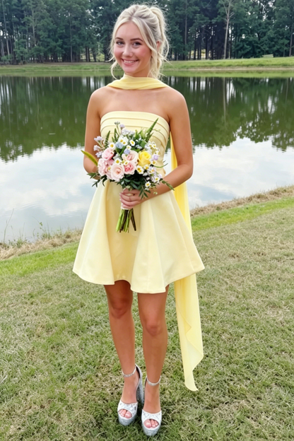 Yellow A-Line Strapless Pleats Satin Empire-Waist Sleeveless Short Homecoming Dress