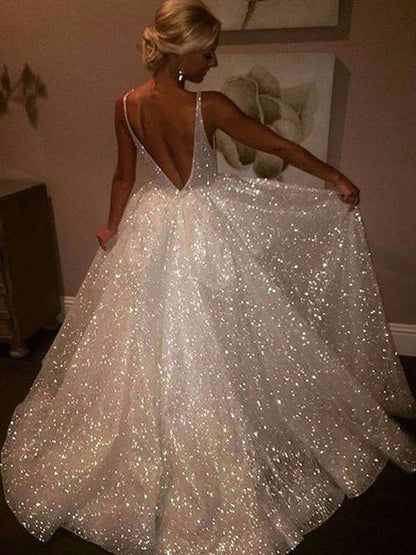A-Line/Princess Tulle Wedding Dress Sweep/Brush Train Sleeveless V-neck Dresses