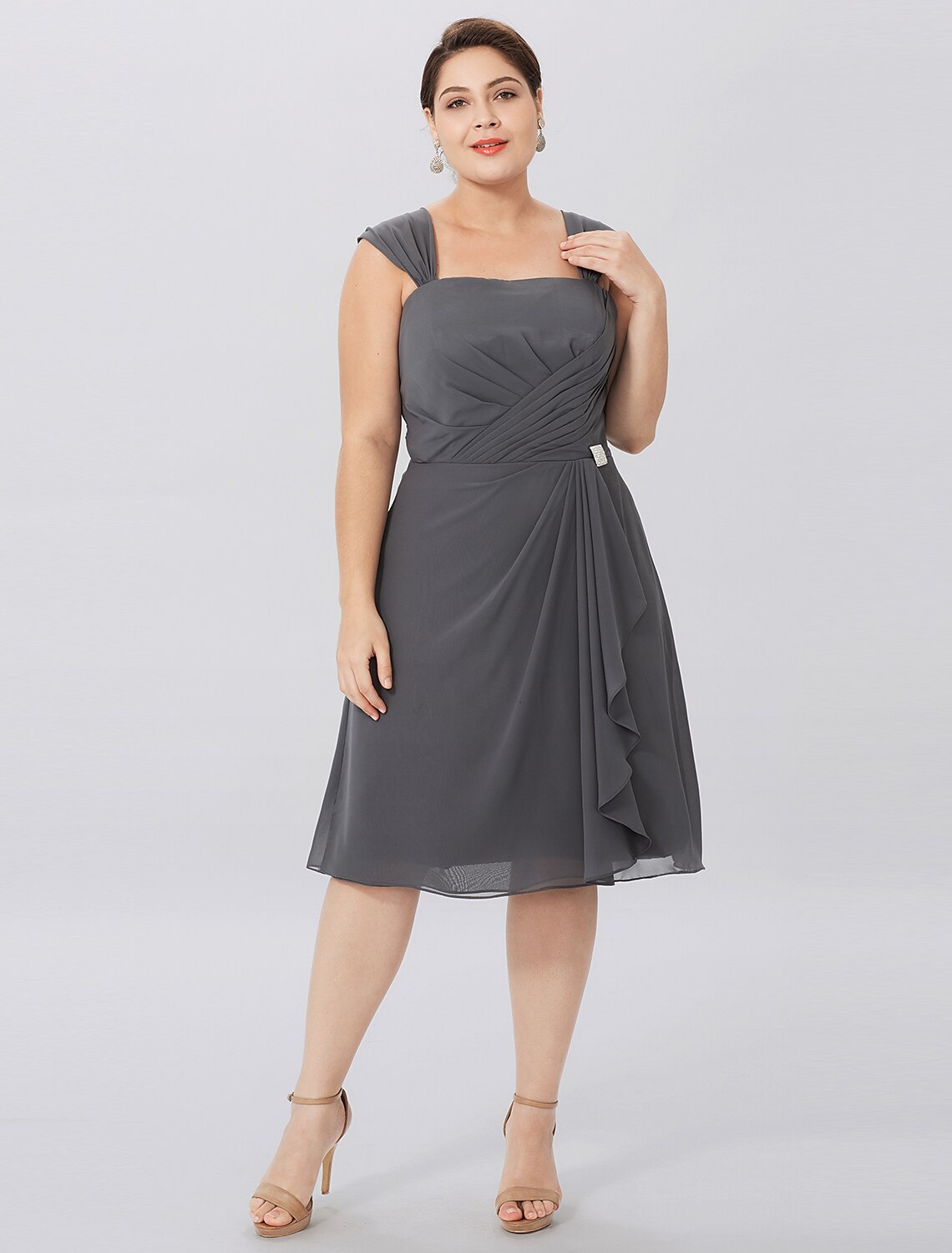 Aimishang  A-Line Mother of the Bride Dress Formal Plus Size Elegant Straps Knee Length Chiffon Sleeveless yes with Criss Cross Pleats
