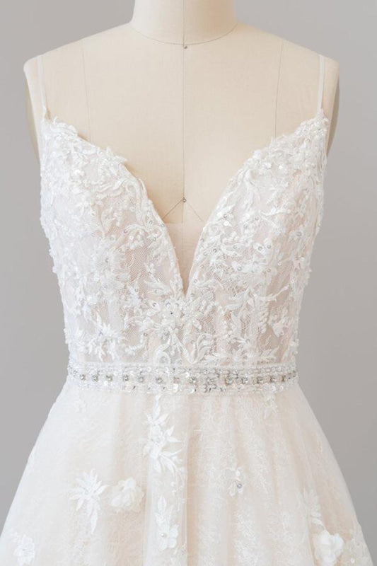 Awesome Appliques A-line Tulle Wedding Dress