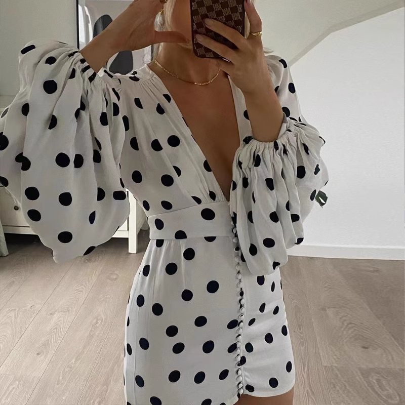 New Fashion V-neck Spot Design A-line Long-sleeved Women Party Dress HZ1024