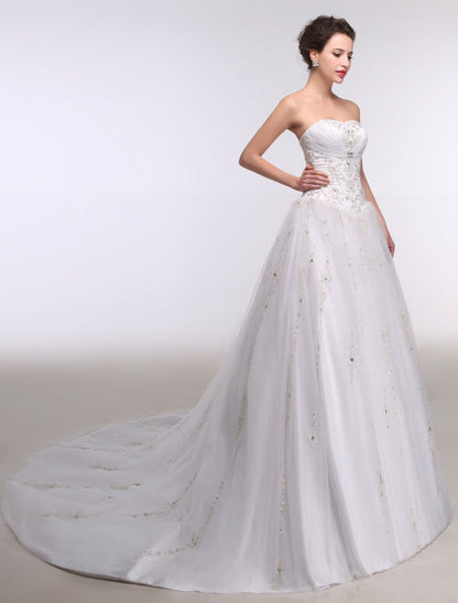 Ball Gown Wedding Dress Sweatheart Strapless Embroidered Beading Sequins Bridal Gown Chapel Train Bridal Dress