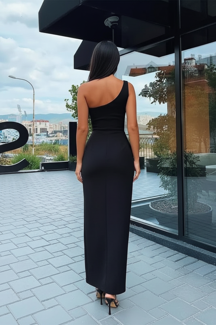 Chic One-Shoulder Evening Gown with Front Slit Sleeveless Black Prom Dress
