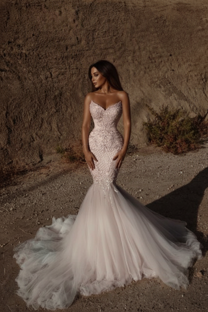 Gorgeous Sweetheart Tulle Bridal Dress Sleeveless Beading Mermaid Wedding Gown