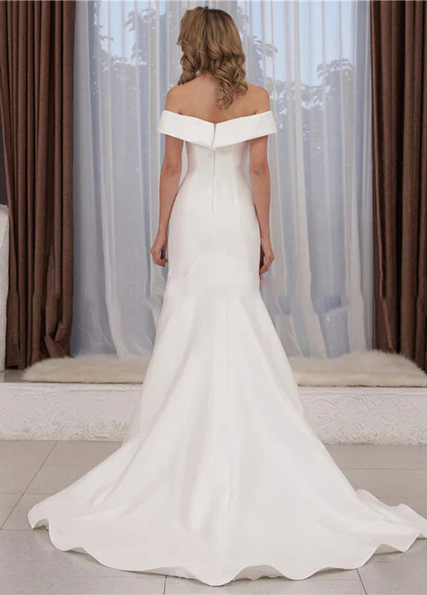 Off the Shoulder Sleeveless Sweep-Train Bridal Dress