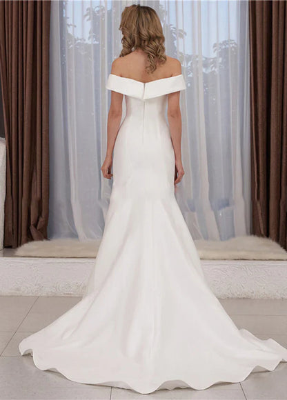 Off the Shoulder Sleeveless Sweep-Train Bridal Dress
