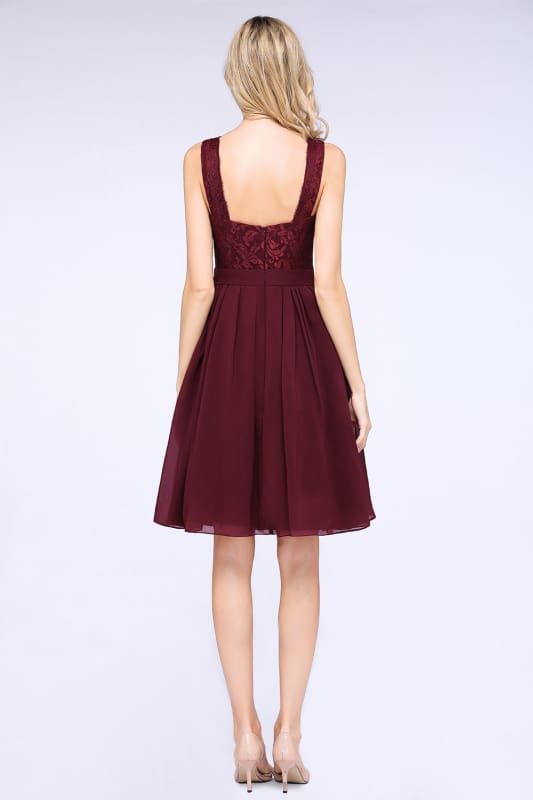 Bridelily Lace V-Neck Short Burgundy Chiffon Bridesmaid Dress