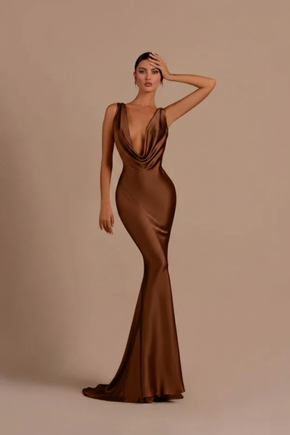 Elegant Champagne Mermaid Prom Dress Long Slimming with Ruffles