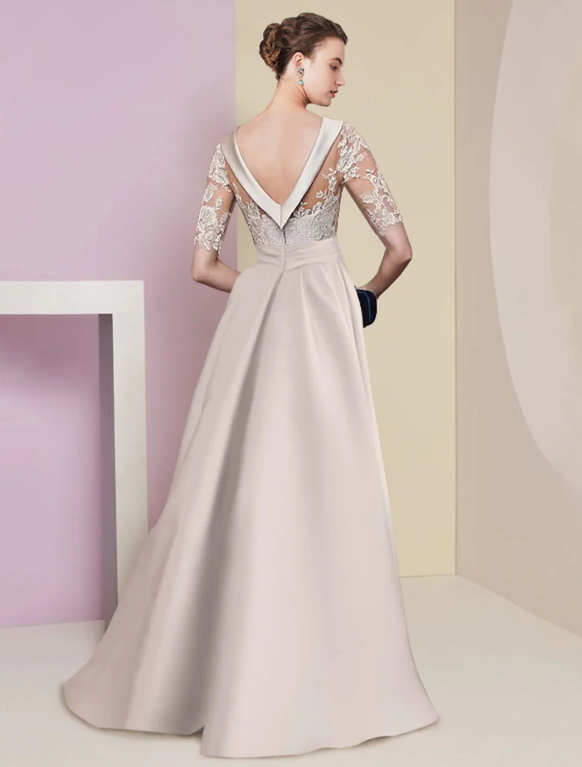 Aimishang  A-Line Mother of the Bride Dress Formal Elegant Scoop Neck Floor Length Satin Lace Half Sleeve with Appliques