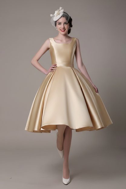 Vintage Knee Length Ivory Wedding Dress Scoop Neck Backless Satin Bridal Dress
