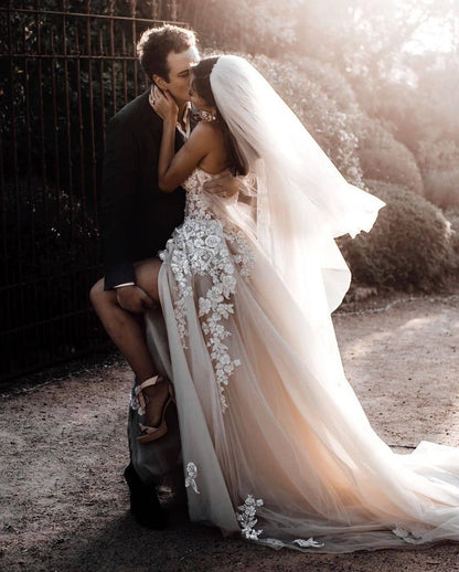 Chic Long A-line Sweetheart 3D Floral Wedding Dress with Lace Tulle