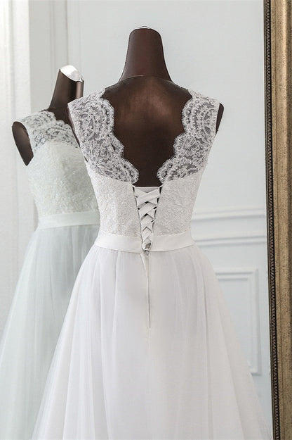 Chic Long Wedding Dress with Lace Appliques