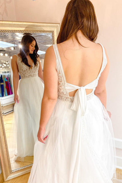 Classy Deep V-neck A-Line Wedding Dress With Tulle Train and Spaghetti-Straps Open Back