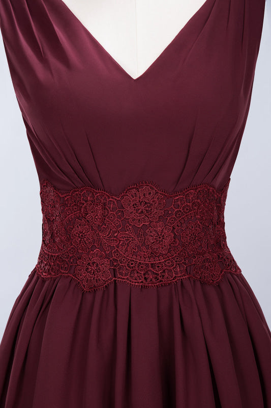 Cute V-Neck Sleeveless Lace Bridesmaid Dresses Knee Length