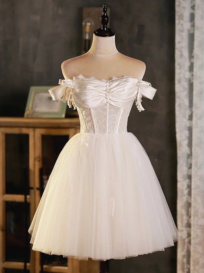 Vintage White Lace Off-the-shoulder Design A-line Tulle Party Dress Homecoming Dress HZ1024