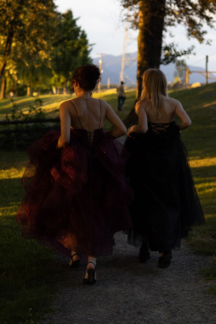 Vintage Burgundy Spaghetti Strap A-Line Multi-Layer Sequin Tulle Long Prom Dress Evening Dress cc5646