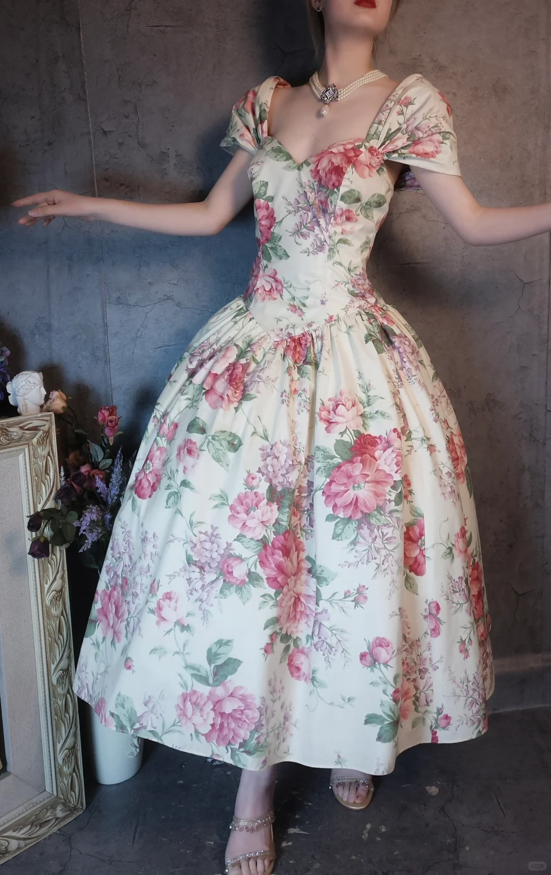 Vintage Sweetheart Floral Design Romantic Short-sleeved Evening Dress Prom Dress HZ1024
