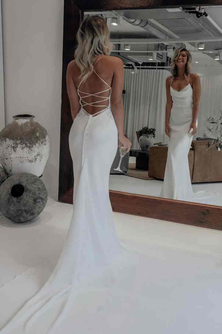 Dreamy Cowl Neck Mermaid Lace-up Long Wedding Dress