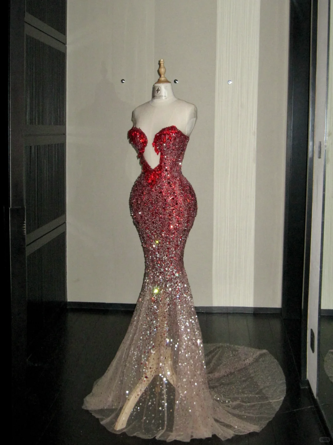 Vintage Gradient Red Sweetheart Strapless Mermaid Design Sexy Prom Dress Evening Dress HZ1024