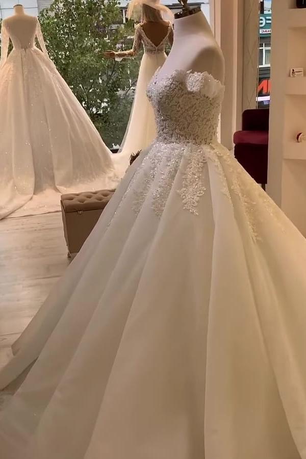 Elegant A-Line Sweetheart Off-the-Shoulder Ruffles Wedding Dress With Appliques Lace