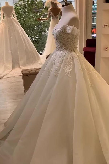 Elegant A-Line Sweetheart Off-the-Shoulder Ruffles Wedding Dress With Appliques Lace