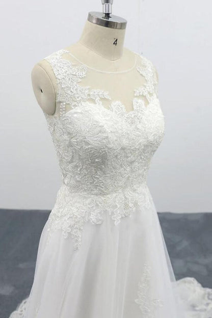 Elegant Appliques Tulle A-line Wedding Dress