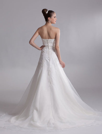 Elegant Ivory A-Line Strapless Rhinestone Tulle Bridal Wedding Dress