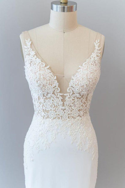 Elegant Lace Mermaid Wedding Dress Floor Length Bridal Gown with Sleeves