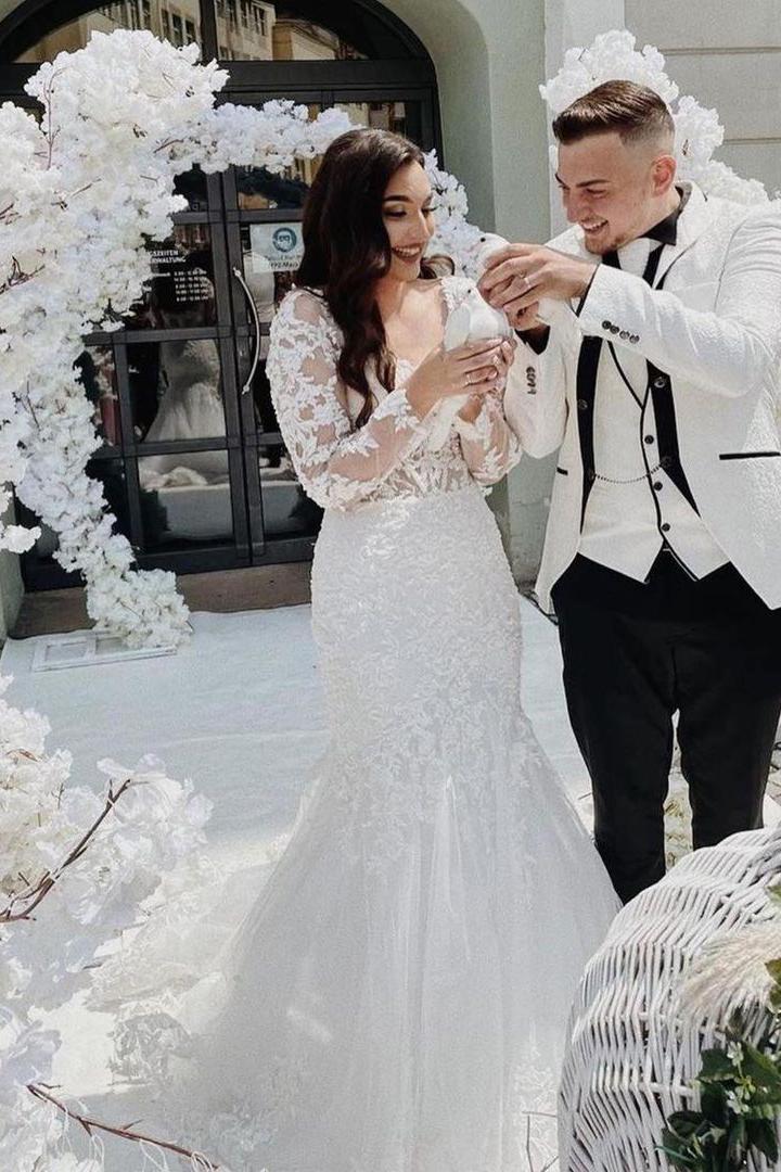 Elegant Lace Mermaid Wedding Dress With Open Back & Sleeves