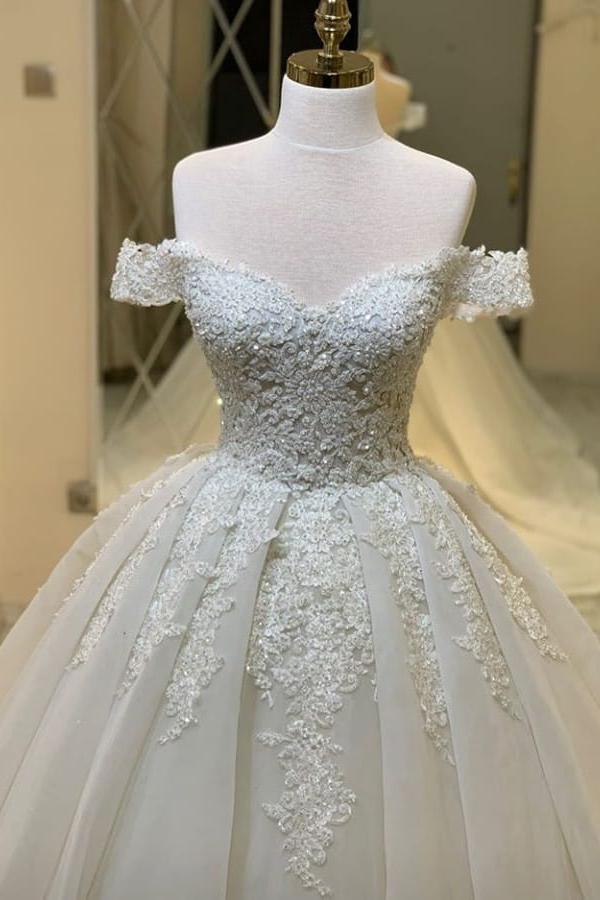 Elegant Off-the-Shoulder A-Line Sweetheart Wedding Dress with Ruffles and Appliques Lace