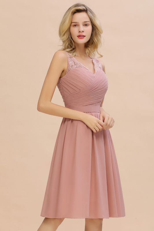 Elegant Ruffle Chiffon Short Bridesmaid Dress Sleeveless V-Neck Aline Knee Length Homecoming Dress