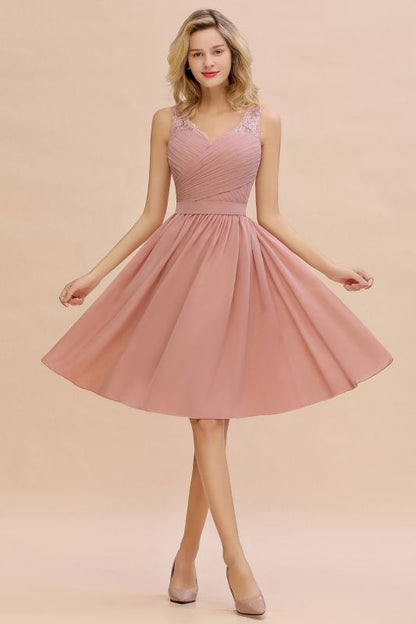 Elegant Ruffle Chiffon Short Bridesmaid Dress Sleeveless V-Neck Aline Knee Length Homecoming Dress