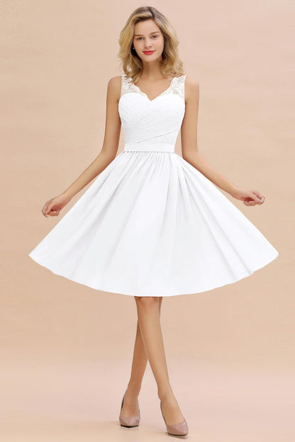 Elegant Ruffle Chiffon Short Bridesmaid Dress Sleeveless V-Neck Aline Knee Length Homecoming Dress