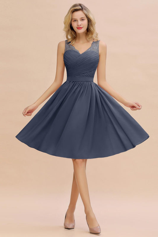 Elegant Ruffle Chiffon Short Bridesmaid Dress Sleeveless V-Neck Aline Knee Length Homecoming Dress