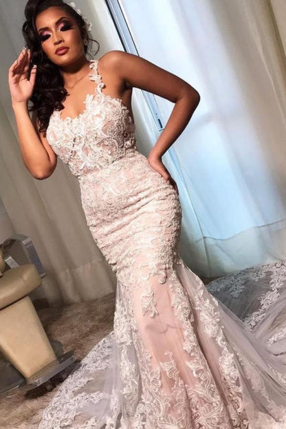 Enchanting Open-Back Lace Wedding Dress with Mermaid Spaghetti Straps