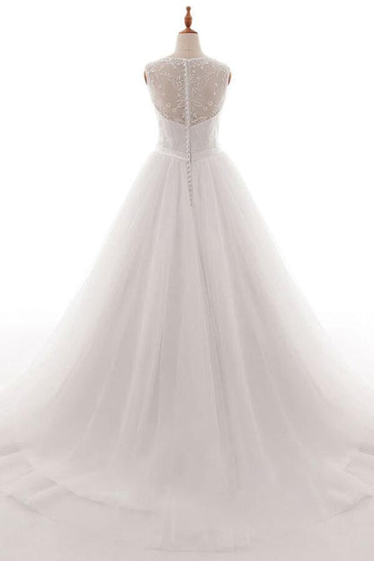 Eye-catching V-neck Tulle A-line Wedding Dress
