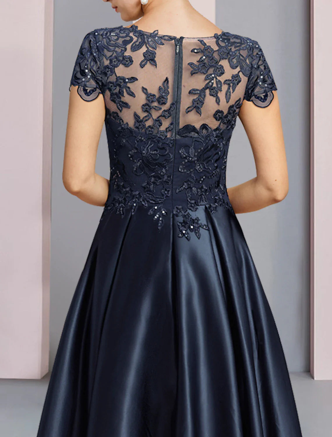 Aimishang  A-Line Mother of the Bride Dress Formal Wedding Guest Party Elegant High Low Scoop Neck Asymmetrical Tea Length Satin Lace Half Sleeve with Sequin Appliques